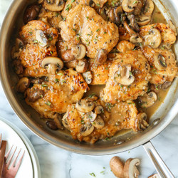 Skillet Mushroom Chicken Thighs