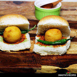 Vada Pav Recipe (Mumbai Street Style)