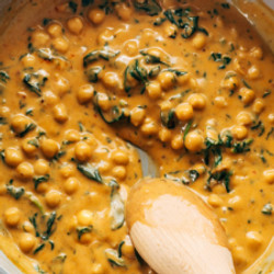 Chickpea Curry With Spinach And Rice