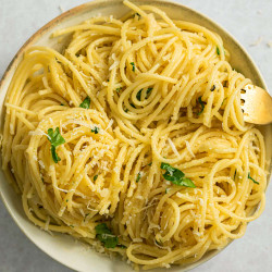 Pasta With Garlic And Cheese