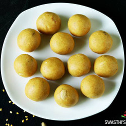 Moong Dal Ladoo