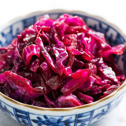 Sweet And Sour German Red Cabbage