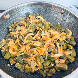 Mom’s bhindi payaaz