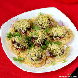 Sev Puri Recipe (Sev Batata Puri)