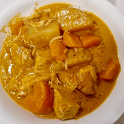 Emma Jeans’ Slow Cooked Chicken Massaman Curry