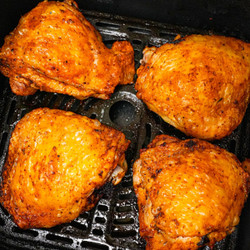 Air Fryer Chicken Thighs - Super Crispy And Juicy!