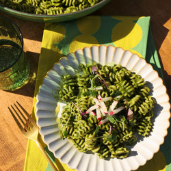 This Spinach Pasta Is Ready In Just 20 Minutes Thanks To Your Blender