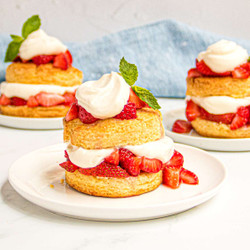 Biscuit Strawberry Shortcake