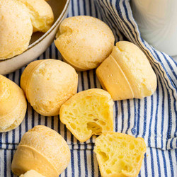 Easy Brazilian Cheese Bread (pão De Queijo)