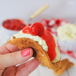 Cheesecake Tacos