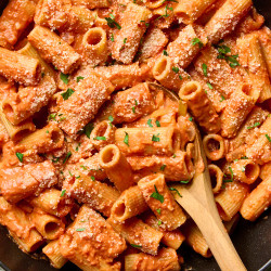 Creamy Tomato Rigatoni Pasta