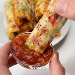 Crispy Supreme Pizza Rolls