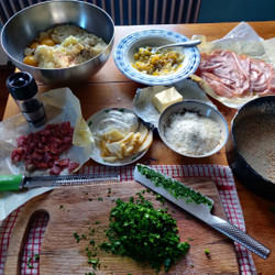 Gatto’ Di Patate (neapolitan Potato, Cheese And Salame Savory Cake)