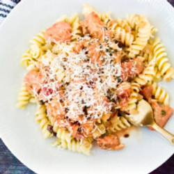Suzie&apos;s Salmon Pasta