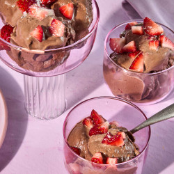 Anti-inflammatory Chocolate Strawberry Nice Cream Is Our Dreamiest Dessert