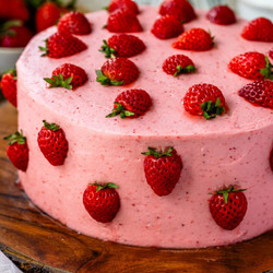 Strawberry Cake