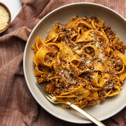 The Best Slow-cooked Bolognese Sauce Recipe