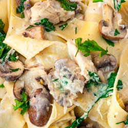 20-minute Creamy Chicken And Mushroom Pasta (not Much Cream!)