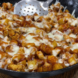 Cheesy Bbq Chicken Potato Skillet