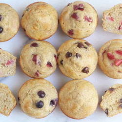 Yoghurt Maple Berry Muffins