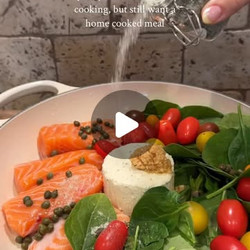 One Pan Creamy Salmon Pasta