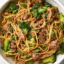 Easy Beef and Broccoli Noodles
