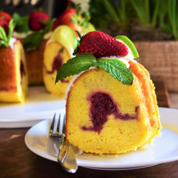 Lime-mint Pound Cake With Strawberry Filling