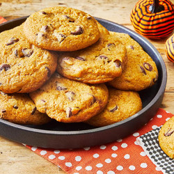 Pumpkin Chocolate Chip Cookies