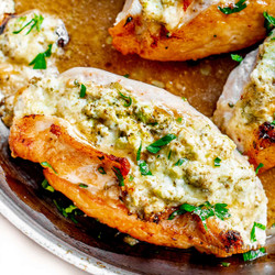 Broccoli Stuffed Chicken Breast (so Easy!)