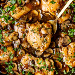 Skillet Chicken Thighs With Mushroom Gravy