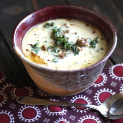 Zuppa Toscana {creamy Potato &amp; Kale Soup With Italian Sausage}