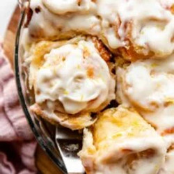 Soft &amp; Fluffy Lemon Sweet Rolls
