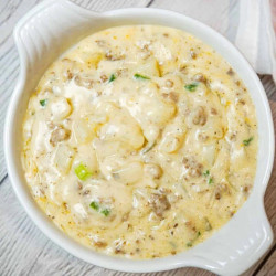 Cheesy Hamburger Potato Soup