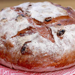 No Knead Cinnamon Raisin Bread