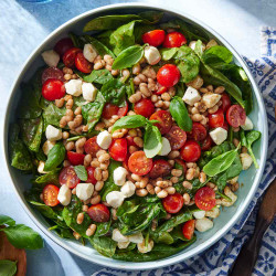 No-cook White Bean &amp; Spinach Caprese Salad