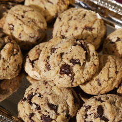 This Is The Chocolate Chip Cookie Recipe That&apos;s Been Beloved Since 1947