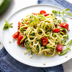 Pranzo - Spaghetti Di Zucchine