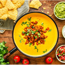 Chili con queso et ses à-côtés colorés