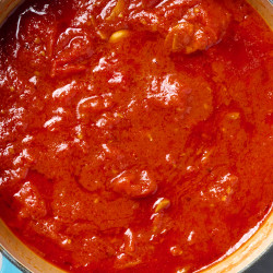 Giada De Laurentiis’ Old-school Trick For Making Spaghetti Sauce