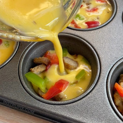 Mini Breakfast Omelets (egg Muffins With A Tater Tot Crust)