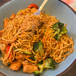 Chicken Teriyaki Chow Mein