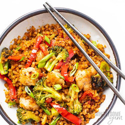 Low Carb Keto Chicken Stir Fry With Cauliflower Rice