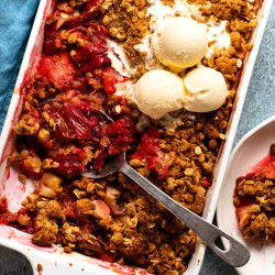 Apple And Rhubarb Crumble