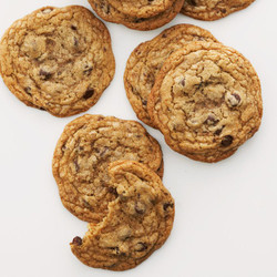 Crisp And Chewy Chocolate Chip Cookies