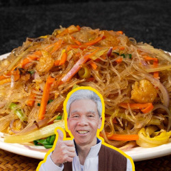 Dad&apos;s Stir-fried Vermicelli: A Chinese Chef&apos;s Secrets (video)!