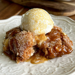 Brown Butter Cream Cheese Snickerdoodle Cobbler