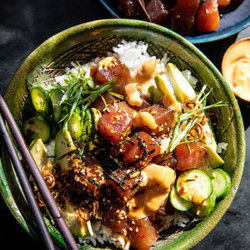 Red&apos;s Favorite Spicy Tuna Poke Bowl