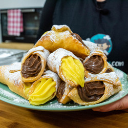 Cilento Cannoli With Custard