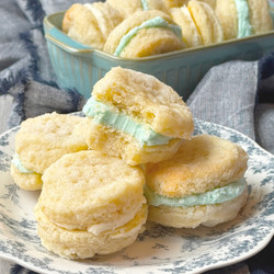 Parisian Cream Wafers