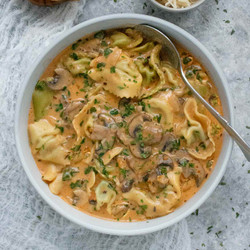 Creamy Mushroom Tortellini Soup